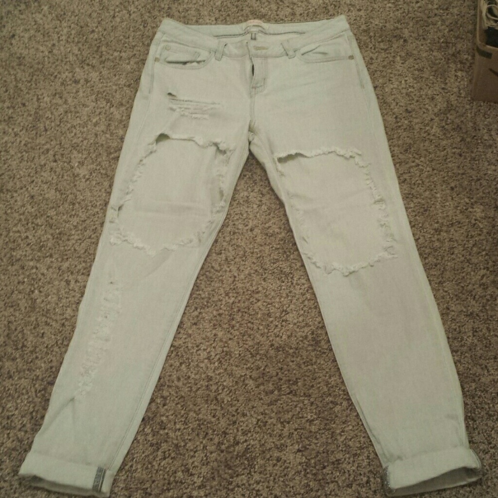 Refuge Boyfriend Holey Jeans